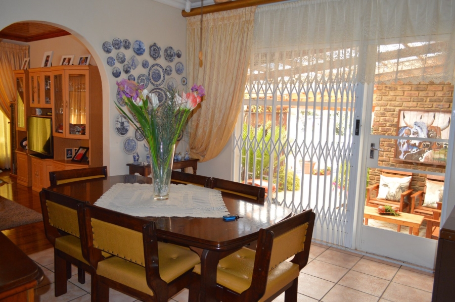 4 Bedroom Property for Sale in Wilkeville North West